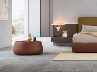 Mendez ottoman large round model with Ø 85 cm base and Ø 72 cm top with matching bed cover