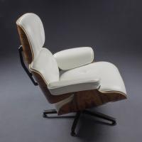 Eames armchair in leather