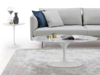 Saarinen white Carrara marble occasional table, with round and elliptical top