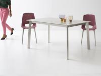 Shield extending table ideal for kitchen or living room