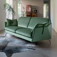 Wide range of upholstery covers in fabric or faux-leather make Bombay sofa fully customisable