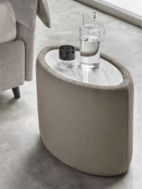 Diaspro bedside table covered in leather with marble top. Glossy Gold Calacatta top.