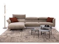 Exeter modern sofa with chaise longue and adjustable headrest