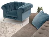 Bellagio tufted armchair covered in velvet, style and design