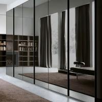 Alaska is a wardrobe with hinged doors available in 21 widths, 2 depths and 3 heights