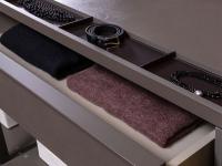 Set of drawers with pocket emptier on the top and divider in dark brown hide leather