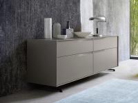 Maine lacquered sideboard with recessed grip, base with shaped feet