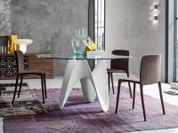 Gaya glass table with modern base in matt white Tecnoril®