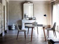 Leander dining taable with Carrara White marble top and Canaletto wood legs