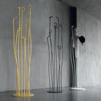 Alga free-standingmetal coat stand with an original design (yellow and black colours not available)