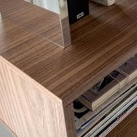 Osuna swivel bookcase with mirror elements - detail of the canaletto walnut finish