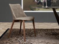 Agata chair with wooden legs and upholstered seat