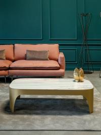 Modì modern coffee table in the rectangular model with a matt gold lacquered structure