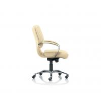 Aquaba offiice upholstered chair equipped with swivel mechanism