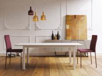 Tavolo in legno Elton totalmente bianco, utilizzabile anche come tavolo per salotto o zona giorno