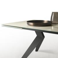 Scuba Modern melamine table extending version - detail of the glossy ceramic glass top