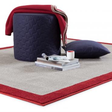 Tappeto rettangolare con bordo rosso Basel Outlet