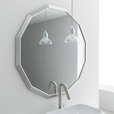 Badspiegel Alfa mit Rahmen aus Aluminium in der zwölfeckigen Ausführung aus gebürstetem Aluminium