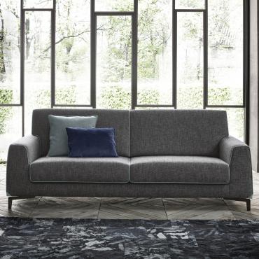 Chicago modernes Sofa mit kontrastfarbenem Keder.