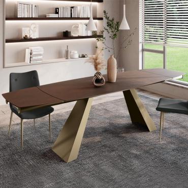 Ausziehtisch Desire mit Metallbeinen