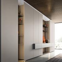Hochschrank Plan Dove für das Wohnzimmer mit LED-Beleuchtung