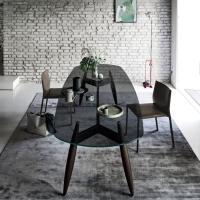 Eleganter Tisch für das Wohnzimmer im nordischen Stil Gunnar mit Tischplatte in Glas 