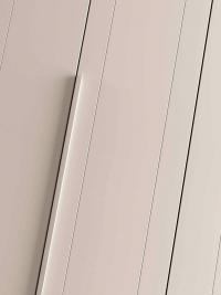 Kleiderschrank mit Falttüren Neptune Lounge, Detail der "Line" Frontbearbeitung