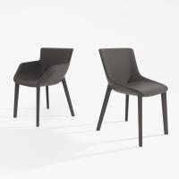 Artika Stuhl und kleiner Sessel mit Armlehnen von Bonaldo mit integriertem Bezug.