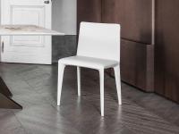 Stilvoller und moderner Filly-Stuhl in einer eleganten weißen Lederausführung