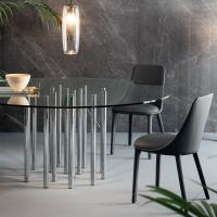 Itala-Stühle mit vollständig gepolsterten Beinen, perfekt für die Einrichtung eines modernen Wohnzimmers
