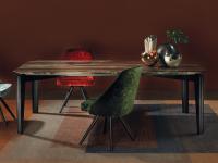 Tisch Curzio mit rechteckiger Cappuccino-Marmorplatte