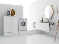 Oasis-Badmöbel mit Waschtischunterbau sowie wandhängenden und bodenstehenden Wäscheschränken