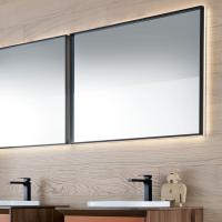 Ein Paar Pixi gerahmte Badezimmerspiegel mit Licht