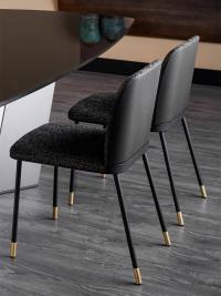 Oasi, gepolsterter zweifarbiger Metallstuhl von Cantori, Sitz mit Stoffbezug und Rückenlehne aus Kunstleder, Gestell sepia-schwarz matt lackiert