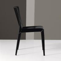 Beverly moderner Stuhl aus schwarzem Kernleder mit sichtbaren Nähten in Kontrast
