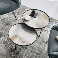 Ansicht von oben der runden Tischplatten in Keramikstein Effekt Marmor