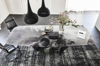 Skorpio Tisch von Cattelan mit geformter Platte aus CrystalArt