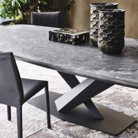 Tisch Stratos von Cattelan mit rechteckiger geformter Platte in Keramikstein KM13 Marmo Arenal