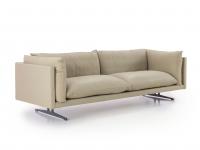 Particolare del divano Aker da 260 cm di larghezza e profondo 93 cm