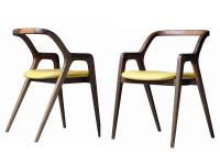 Der Stuhl Nakama mit minimalem Design, elgant und mit Sorgfalt im Detail