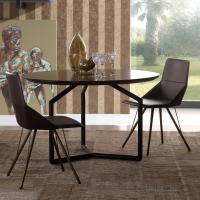 Sax Stuhl mit Metallgestell, ideal in Kombination mit den Tischen von derselben Kollektion