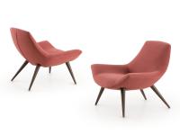 Agata Lounge Sessel mit Füßen aus Wengeholz und Polsterung aus Capri-Leinenstoff.