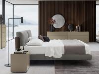 Bett mit Grant-Lederkopfteil - passender Nachtbereich mit Nachttisch, Kommode und Montag-Hoch-kommode