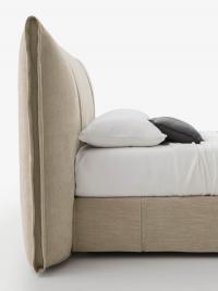 Bett mit gepolstertem Kopfteil und vertikaler Steppung Jim, 118 cm hoch