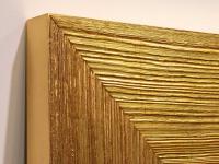 Detail des Rahmens aus geschnitzt Lärchenholz mit patiniertem Blattgold