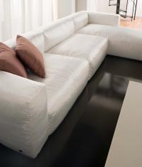 Softly Sofa in Stoff in der Version mit Chaiselongue