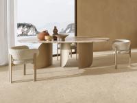 Mailea Sessel mit Armlehnen, Bouclé-Stoffbezug und gaufrierten Metallbeinen Sand
