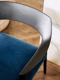 Holzsessel mit gepolstertem Sitz Scheggia fachmännisch von Hand gefertigt