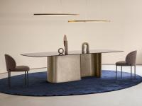 Sala da pranzo con sedie imbottite di design Rakel in abbinamento al tavolo Viper