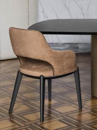 Gepolsterter Stuhl mit Holzbeinen Turner mit Stoffbezug und passender Viper-Tisch